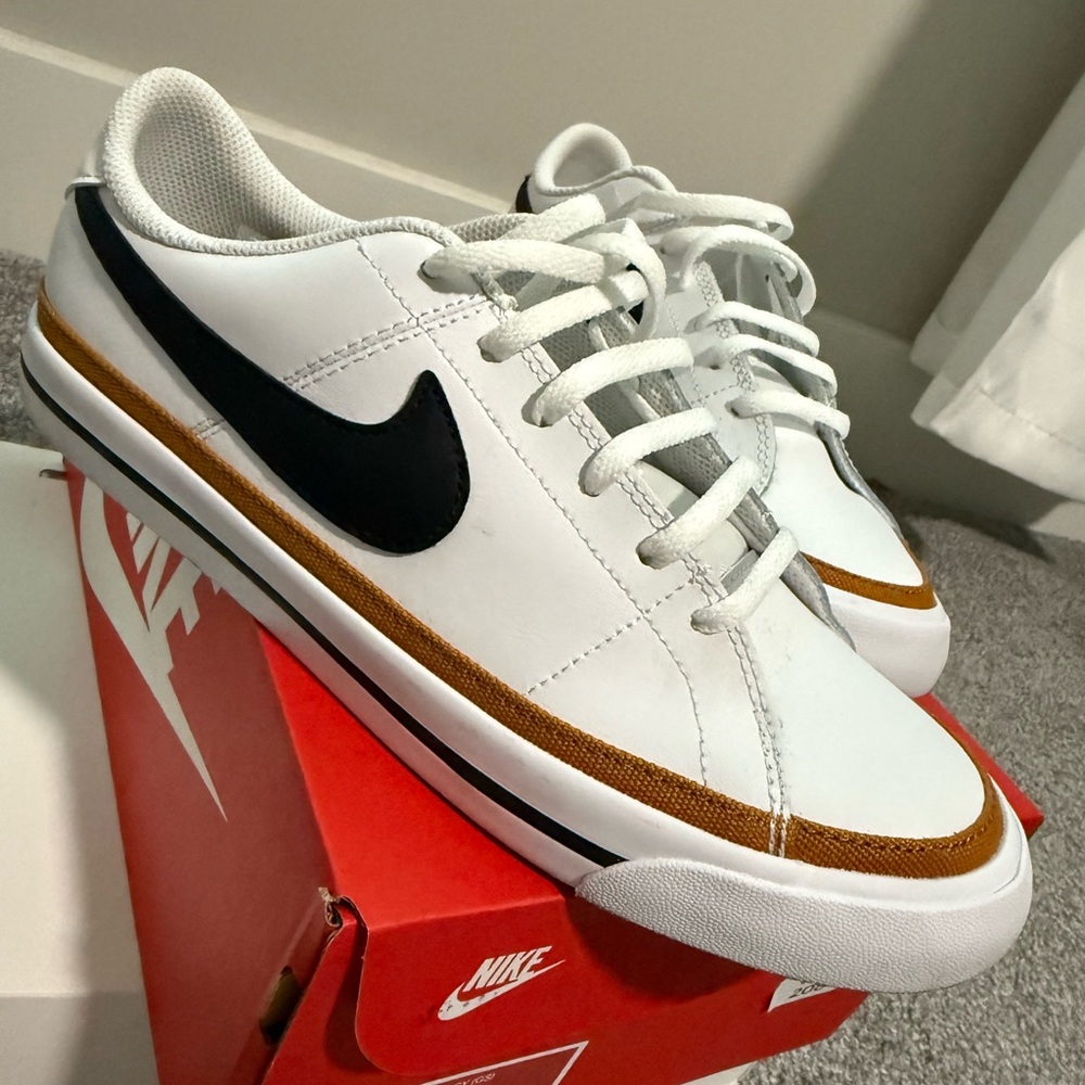 Nike